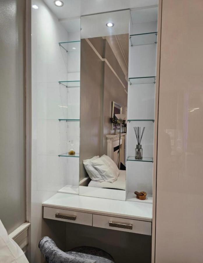 Luxury Family With Private Bathroom In The Heart Of Accommodatie bij particulieren *